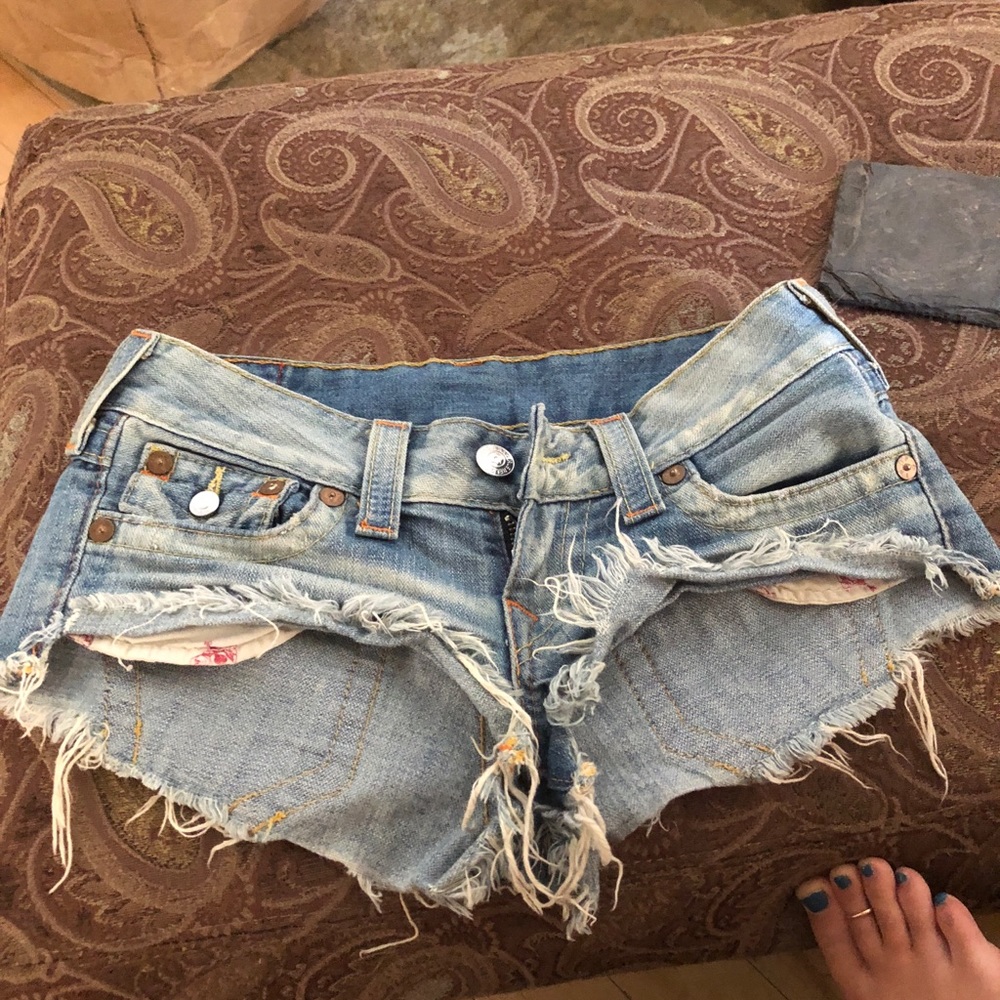 True religion light wash jean shorts